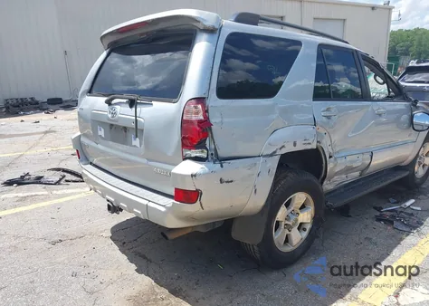 2004 Toyota 4Runner Sr5 V6 z USA, uszkodzony, nr VIN JTEZU14R340026152